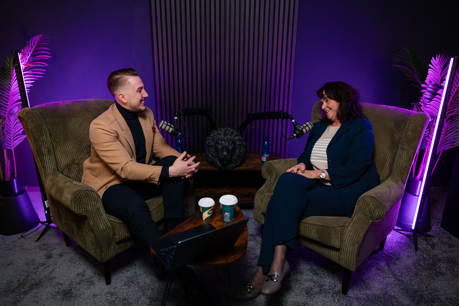 Ekonomika jednoduše: Proč vás S.R.O. před kriminálkou neochrání a jak zastavit chaos v penězích?